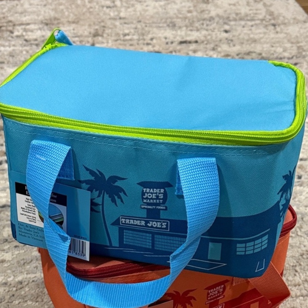 Trader Joe's Mini Insulated Bag - Picture 2 of 4